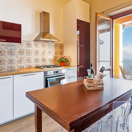 Ferienhaus Casa Bella Vista Levo 10 - Unique View, Charming House Surrounded By Nature Stresa